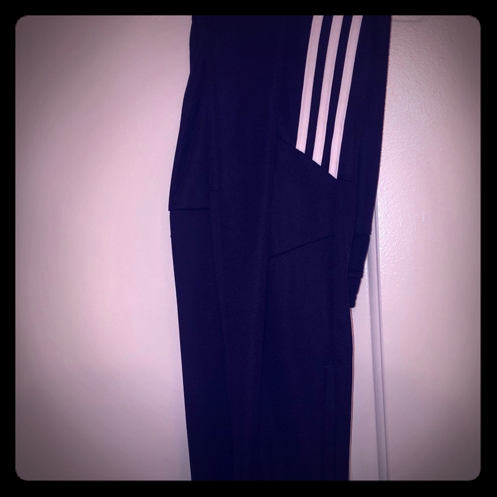 Adidas climacool joggers ( like new)